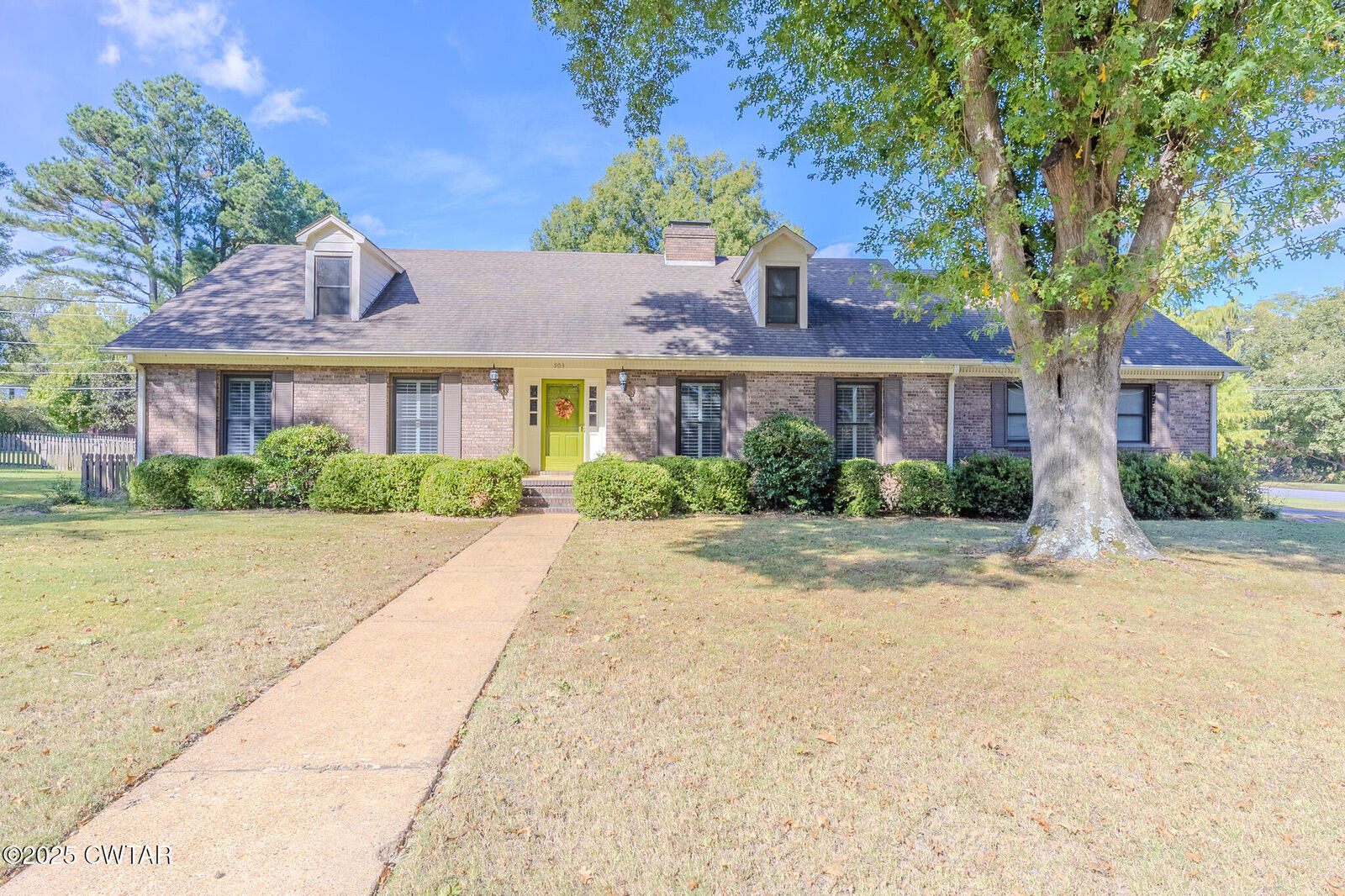 Property Photo: 903 Breckenridge Drive TN 38012
