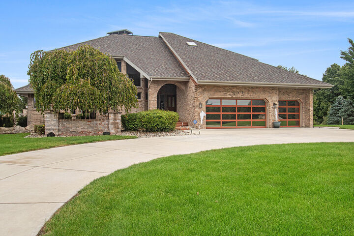 Property Photo:  575 Rushing Drive  MI 49080 