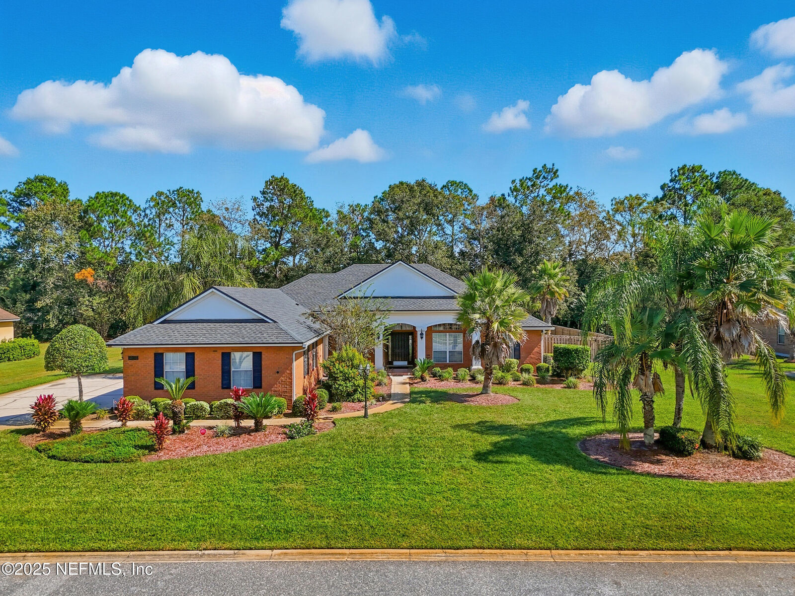 Property Photo:  1025 Morning Stroll Lane  FL 32221 