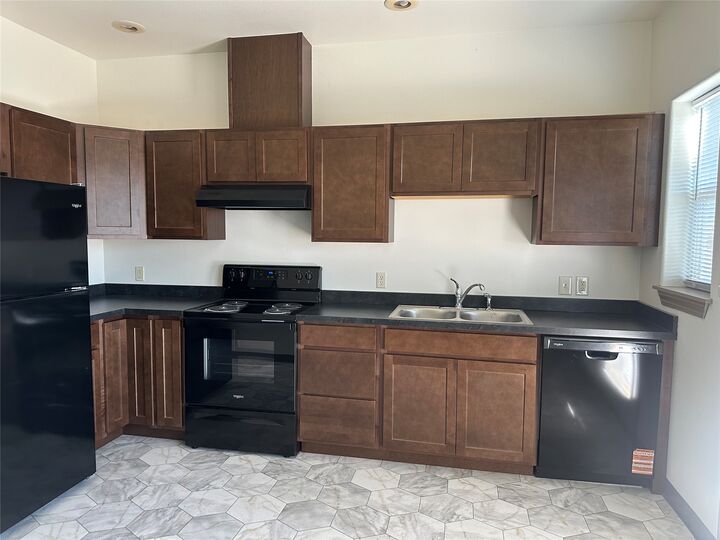 Property Photo:  1401 Cedar Street 21  MT 59802