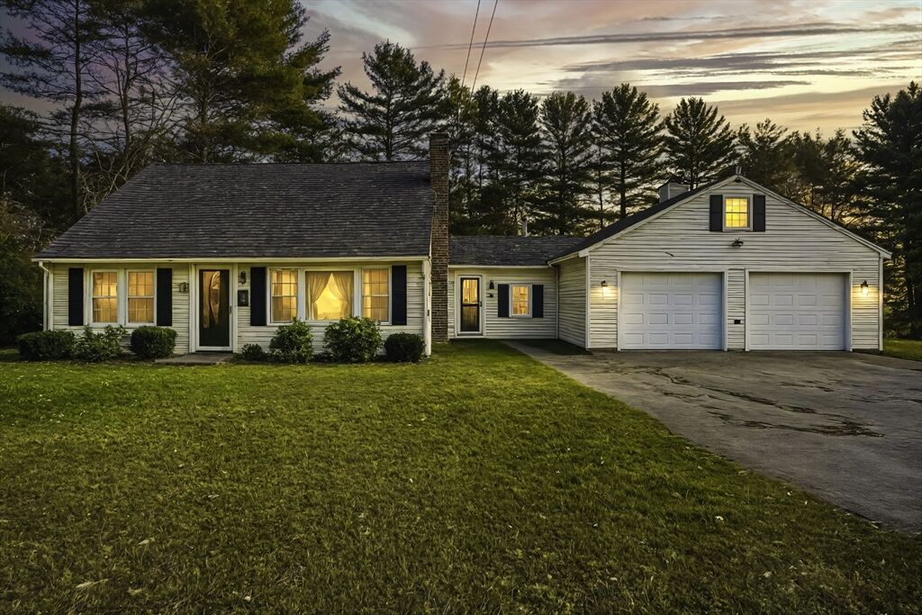Property Photo:  39 Mechanic St  MA 01568