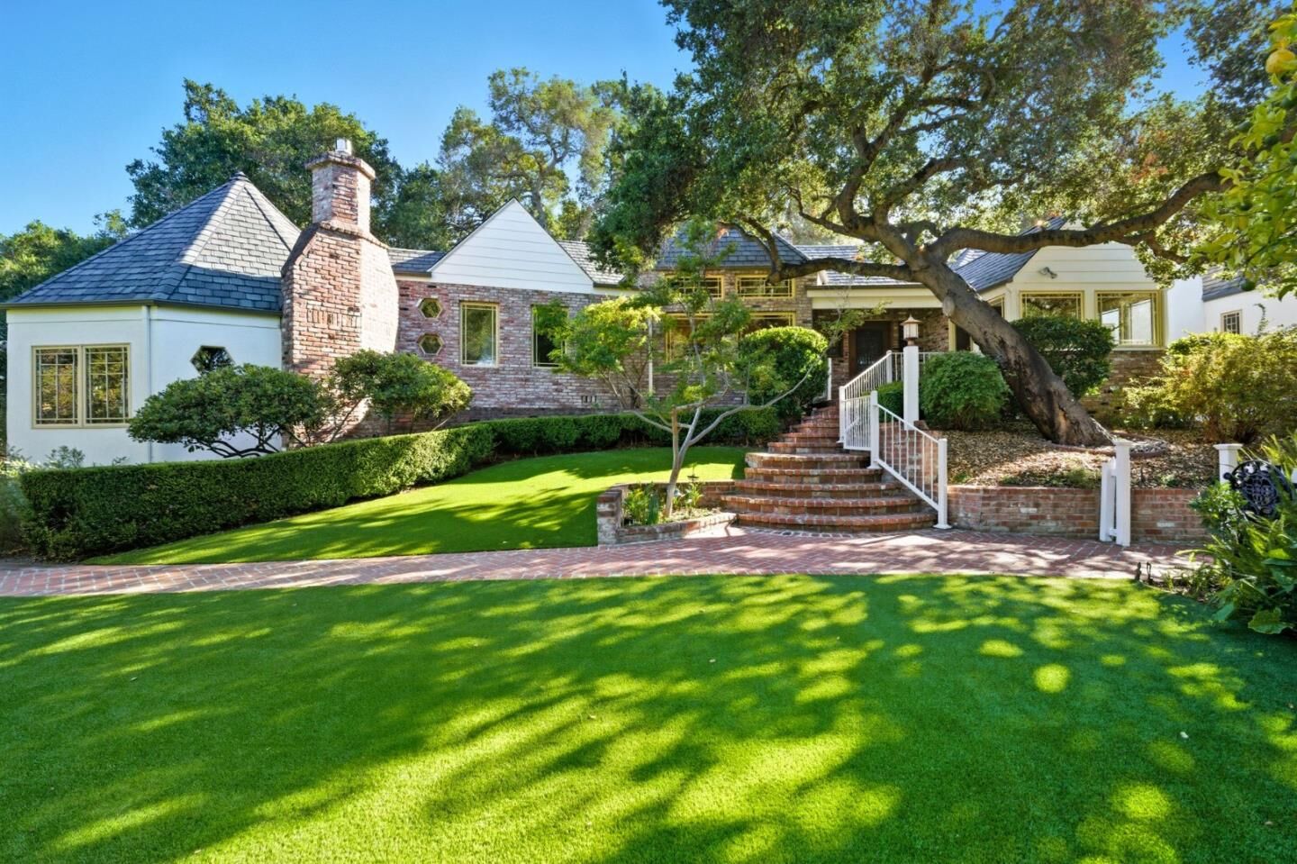 Property Photo:  23423 Toyonita Road  CA 94024