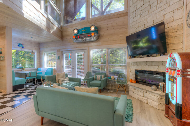 Property Photo: 523 Hideaway Ridge Circle TN 37862