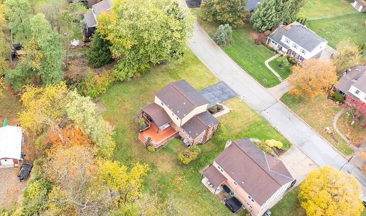 Property Photo: 5895 Glen Hill Drive PA 15102
