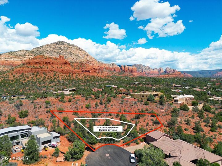 Property Photo:  20 N Roan Court 121  AZ 86336