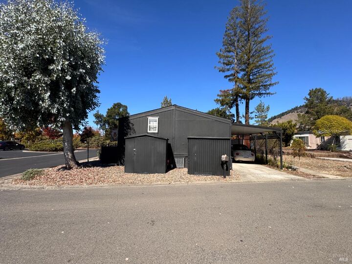 Property Photo: 52 Oakstone Court 52 CA 95409