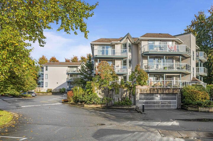 Photo de la propriété:  27358 32 Avenue 109  BC V4W 3M5