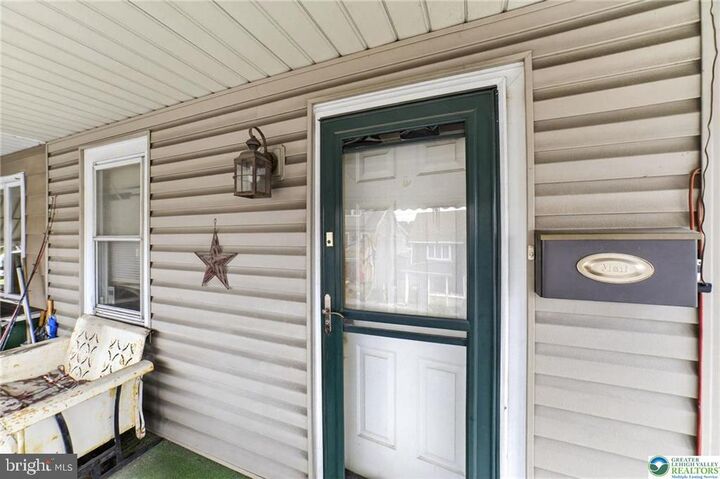 Property Photo: 260 E Abbott Street PA 18232