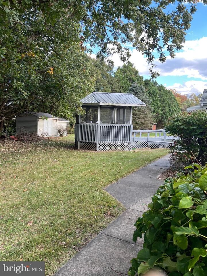 Property Photo:  794 Canterbury Road  DE 19963