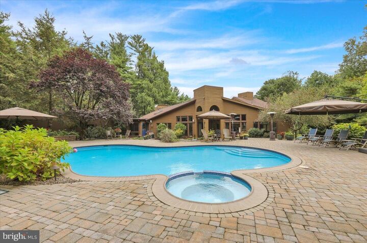 Property Photo:  8 Hessian Boulevard  PA 19607 