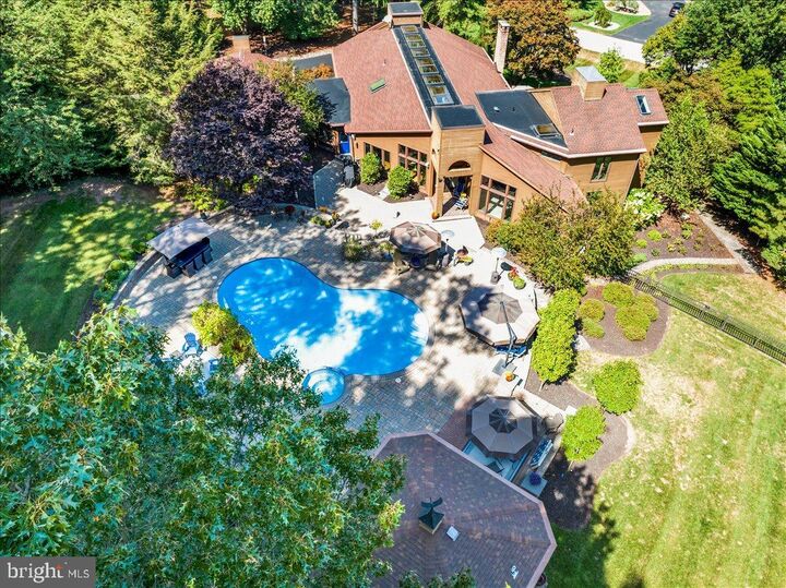 Property Photo: 8 Hessian Boulevard PA 19607