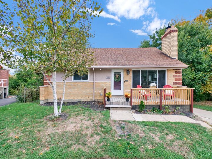 Property Photo:  1054 Grayview Court  OH 45224