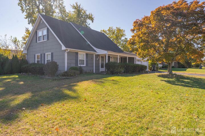 Property Photo:  15 Tripplet Road  NJ 08873