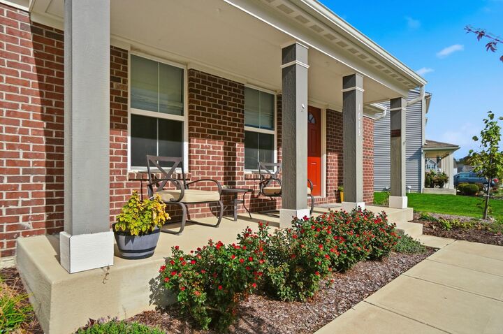 Property Photo:  1440 Cowan Creek Drive  OH 43040