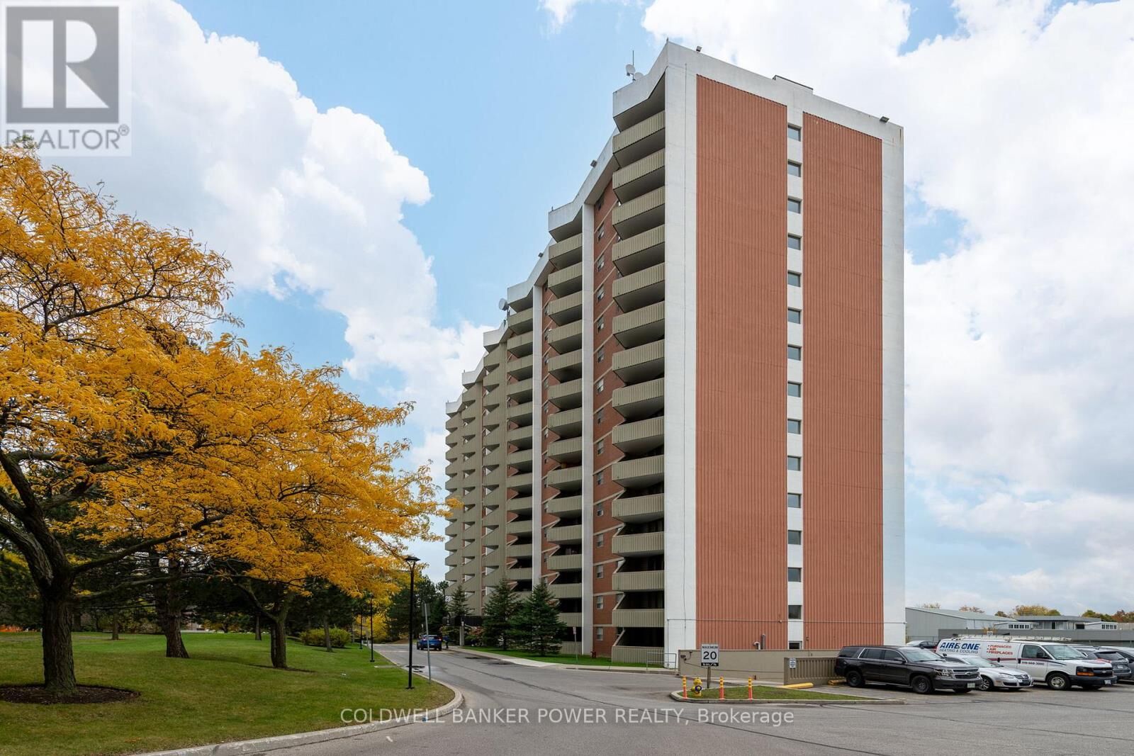 Property Photo:  1105 Jalna Boulevard 1105  ON N6E 2S9