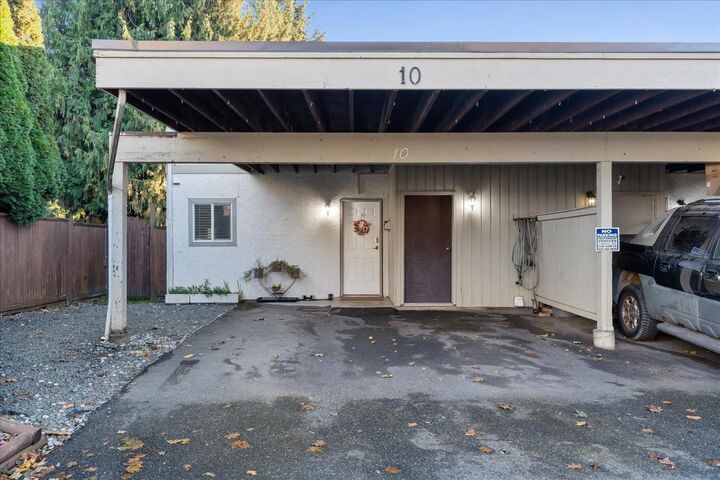 9473 Hazel Street 10  Chilliwack BC V2P 5M9 photo