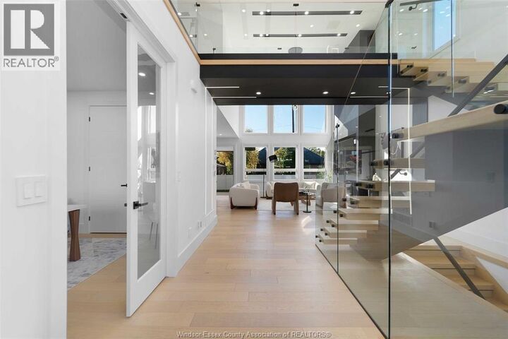 Photo de la propriété:  532 Mountbatten Crescent  ON N8P 0G1