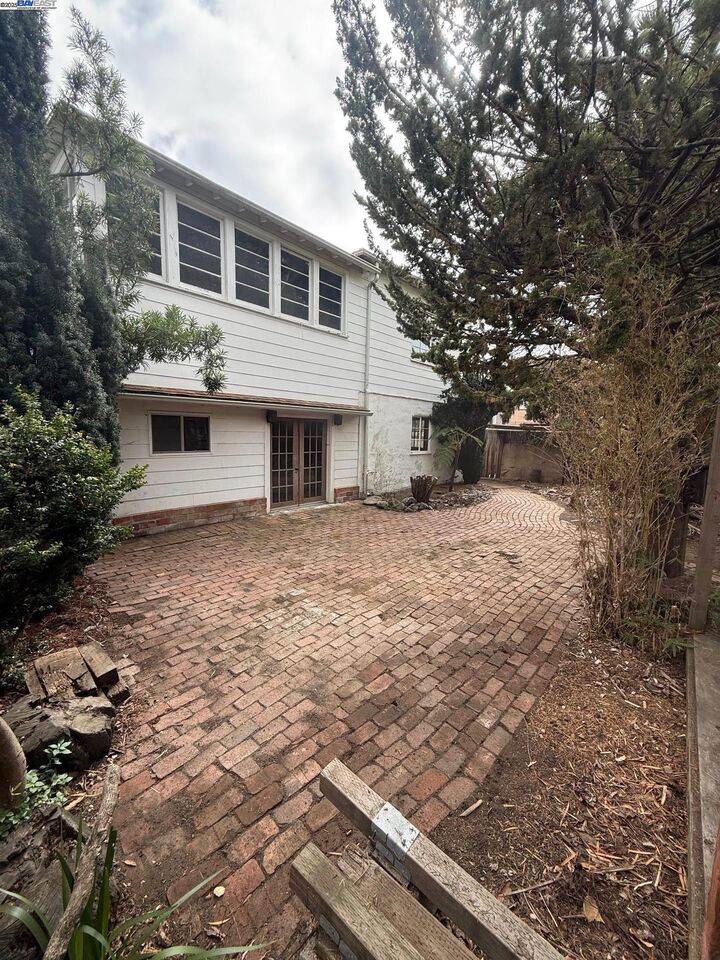 Property Photo:  1358 Acton Street  CA 94706 