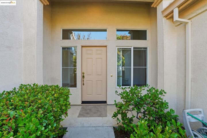 Property Photo:  84 Spencer Way  CA 94513