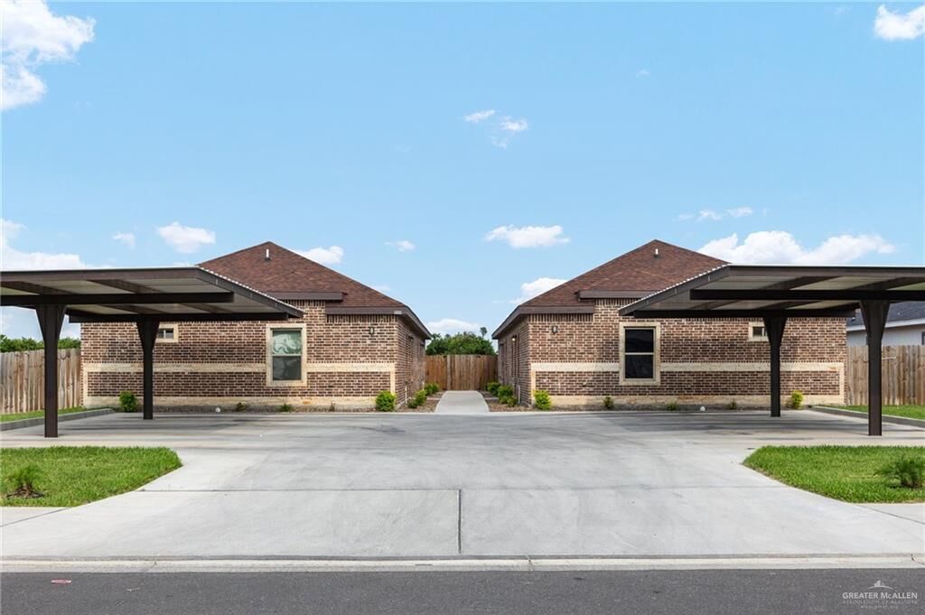 Property Photo: 909 N Maryland Street TX 78573