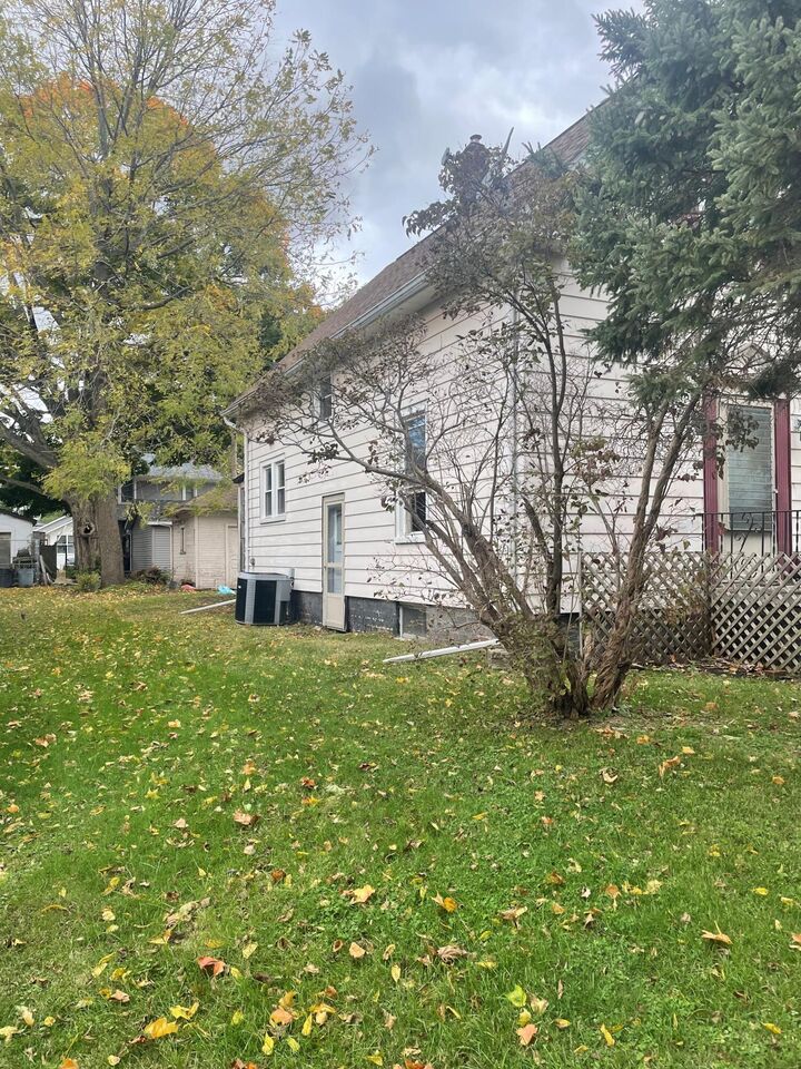 Property Photo:  302 Bond Street  IN 46350