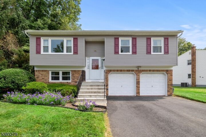 Property Photo:  6 Michelle Ct  NJ 08628
