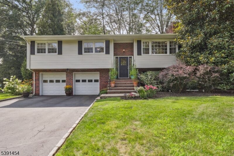 Property Photo:  63 Whitney Dr  NJ 07922