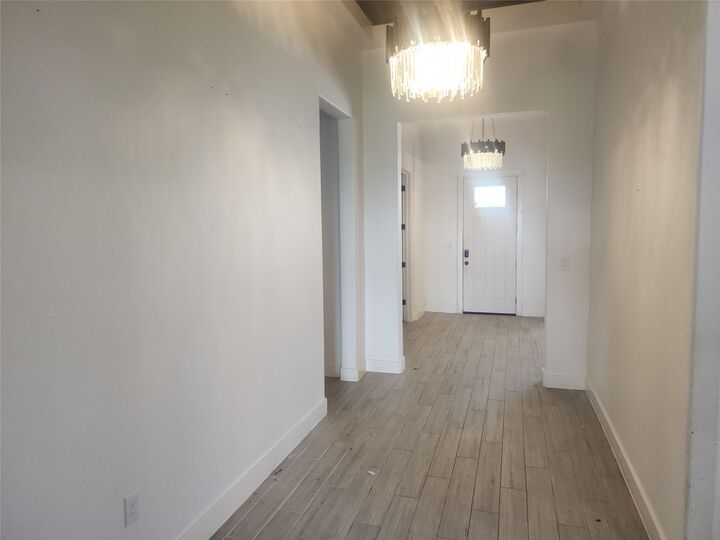 Property Photo:  214 Lakeland Circle  TX 77583 