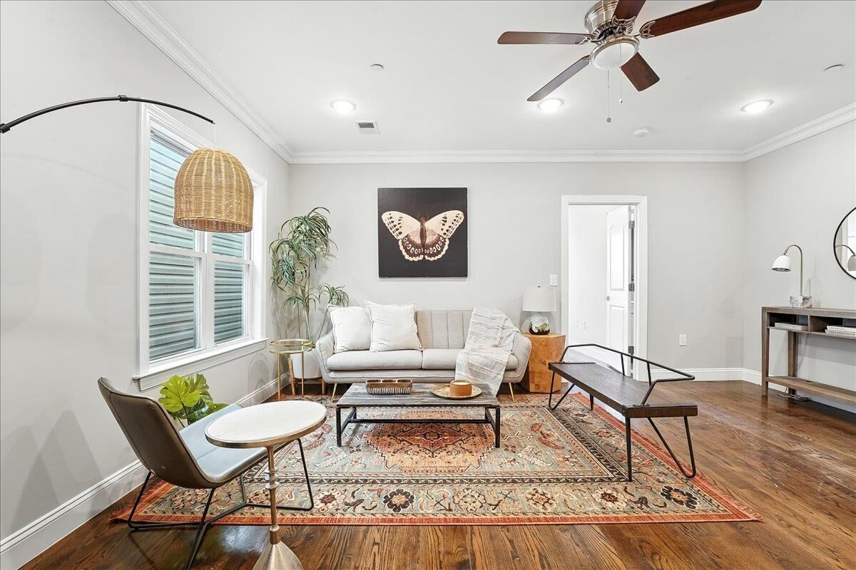 Property Photo:  25 St Pauls Ave 3  NJ 07306