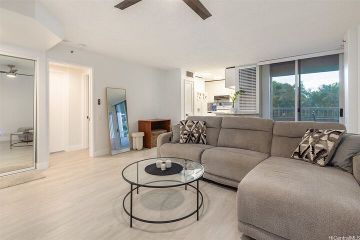 Property Photo:  1212 Nuuanu Avenue 307  HI 96817 