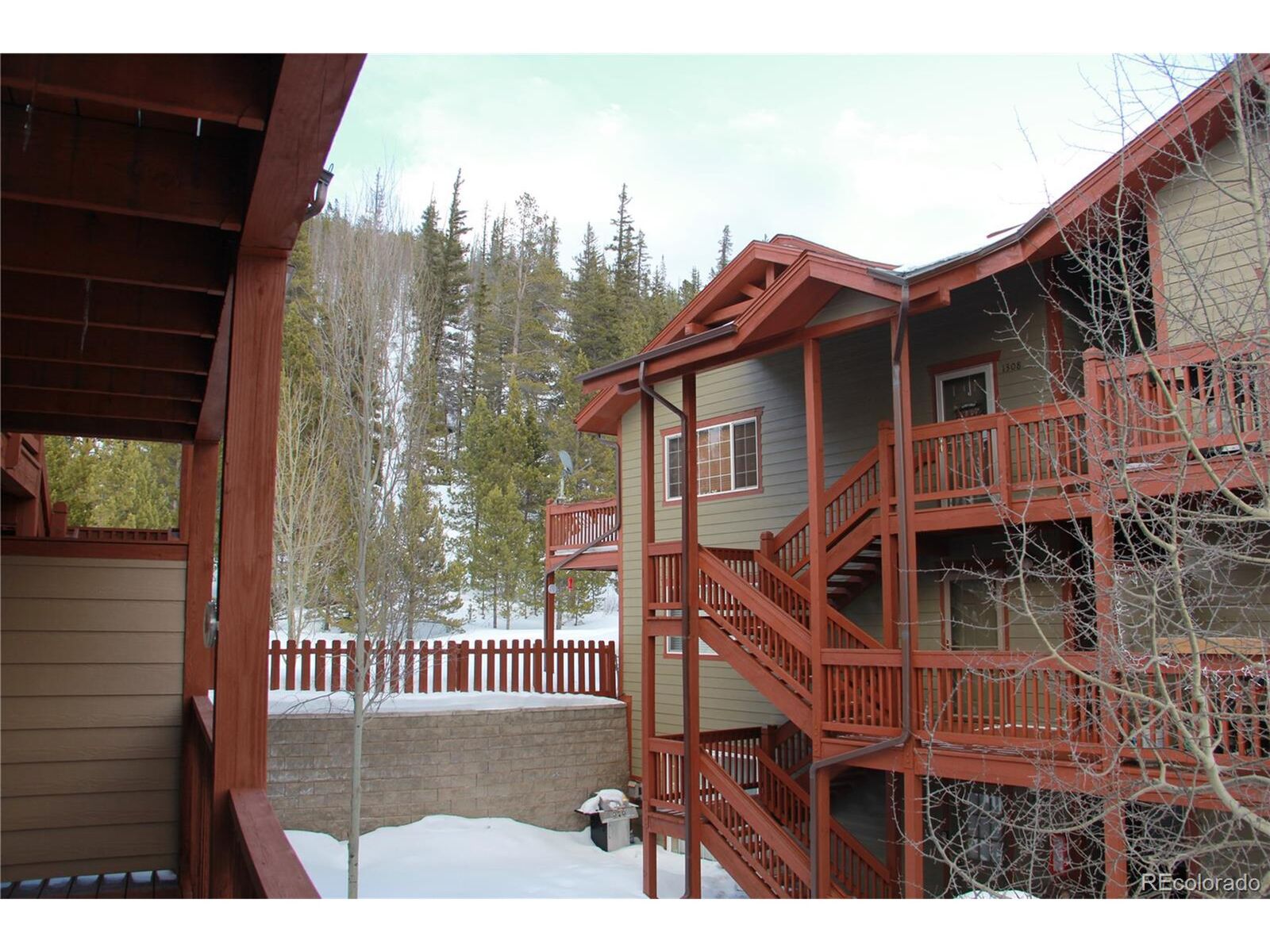 Property Photo:  163 Pelican Cir 1202  CO 80424 