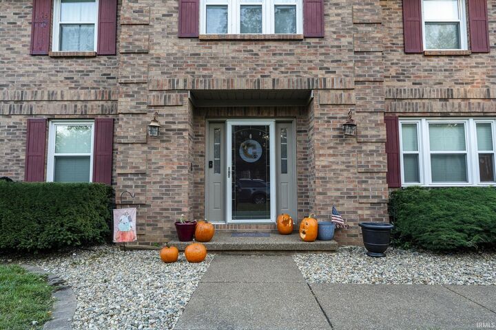 Property Photo:  8545 Greendale Drive  IN 47711