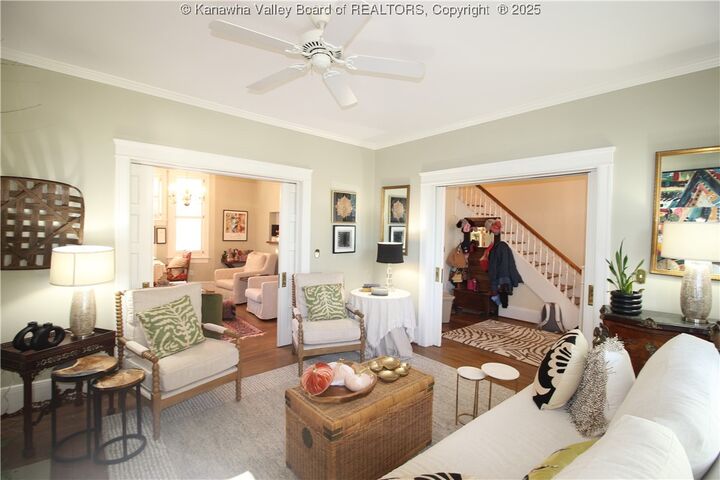 Property Photo:  1313 Lee Street E 112  WV 25301