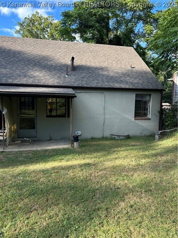 Property Photo:  216-218 Rosemont Avenue  WV 25503