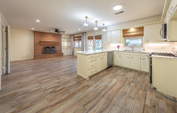 Property Photo: 3021 68th Street TX 79413