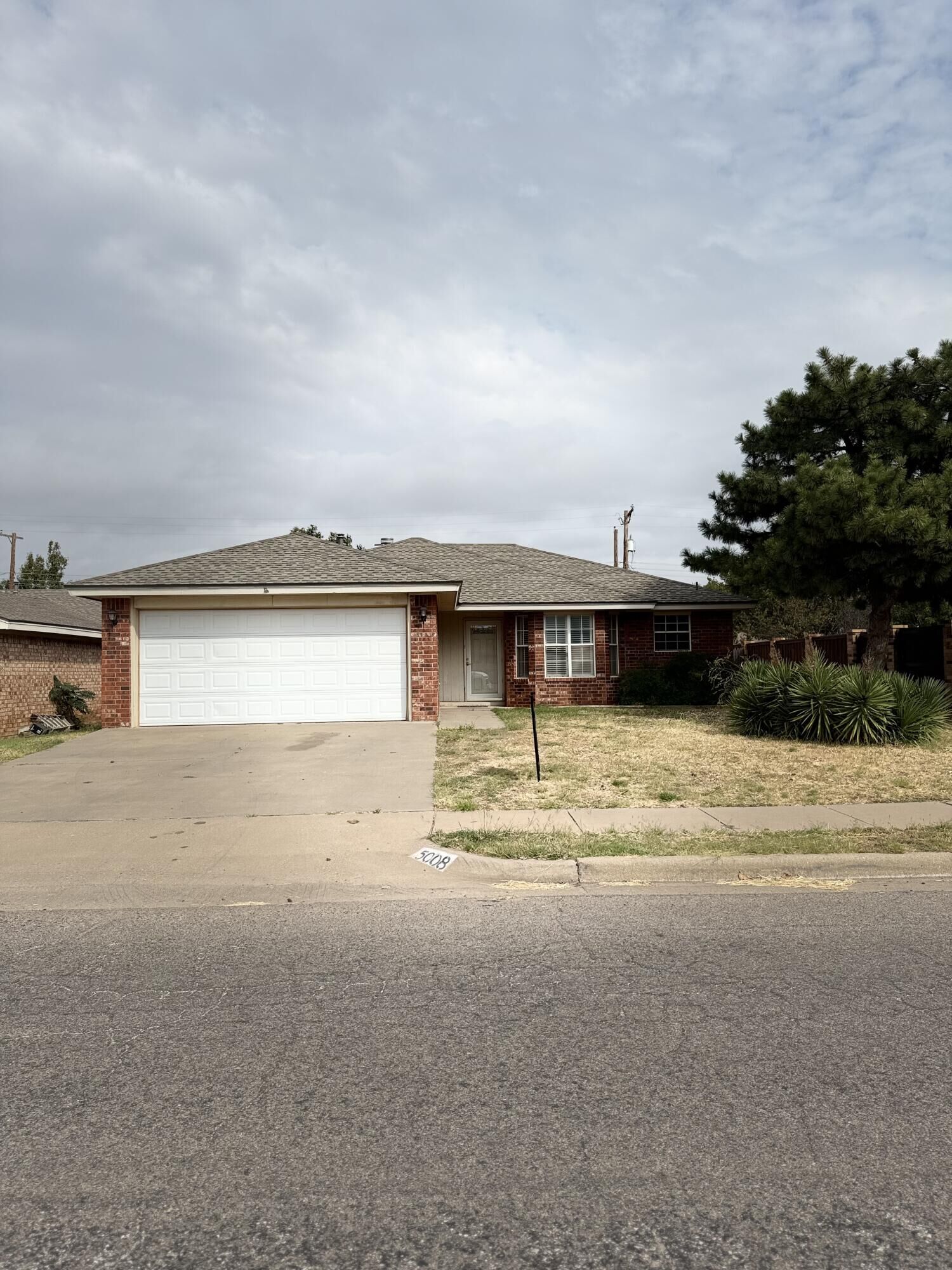 Property Photo: 5008 60th Street TX 79414