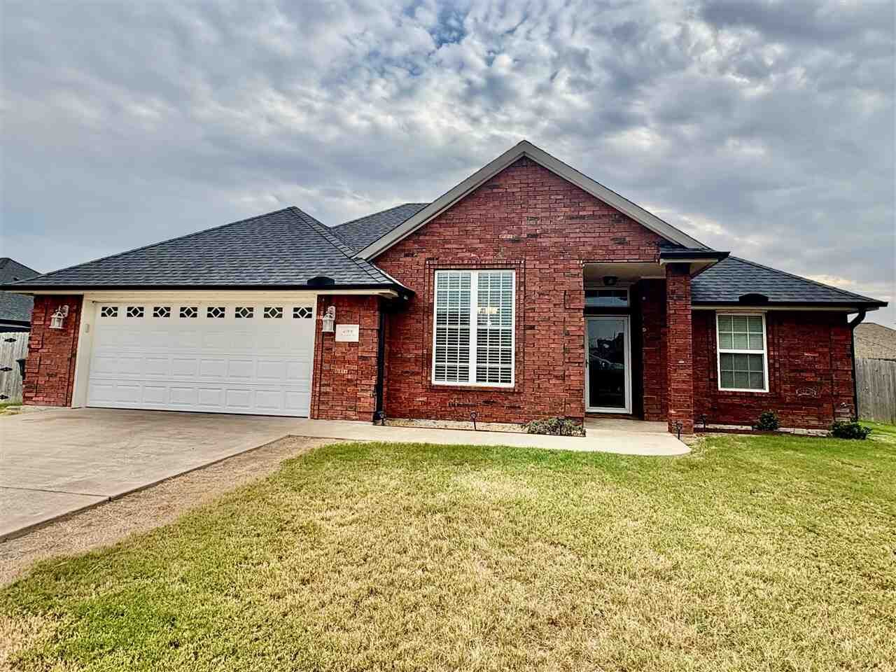 Property Photo:  1206 Hershel Dr  OK 73538