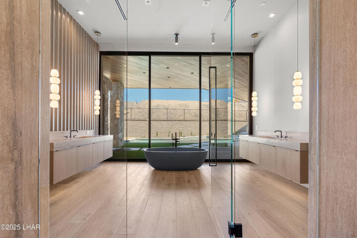 Property Photo: 2431 Dry Creek Ct AZ 86406