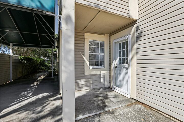 Property Photo:  6935 Lake Place Court 6935  FL 33634 