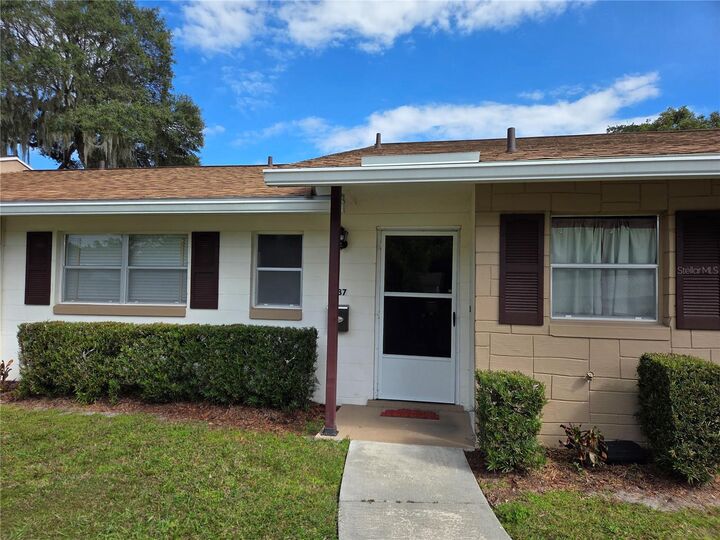 Property Photo:  437 N Boston Avenue 437  FL 32724 