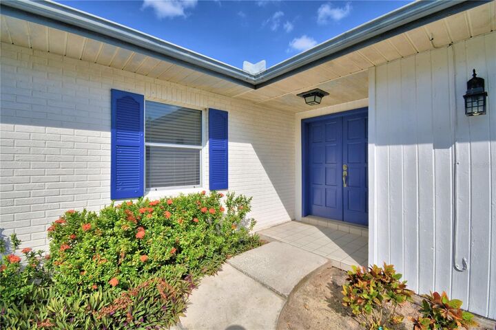 Property Photo:  820 E Mann Road  FL 33830