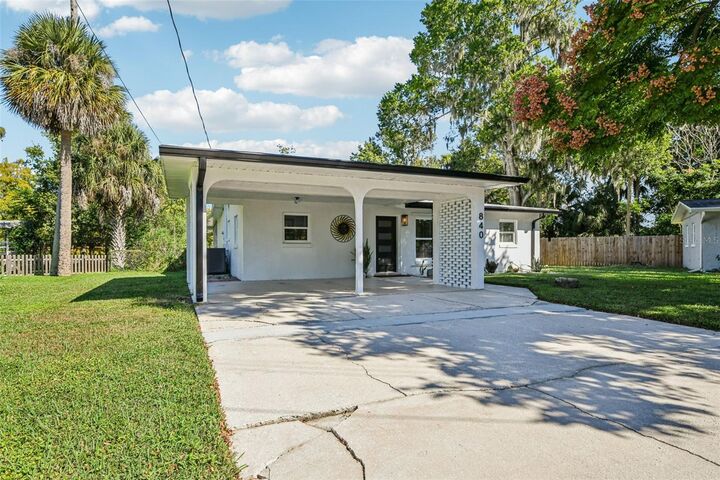 Property Photo: 840 Teague Street FL 32119