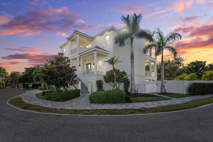 6925 Bochi Circle  Sarasota FL 34242 photo