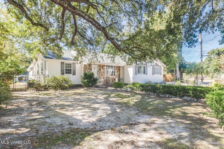 Property Photo:  313 Hiller Drive  MS 39531 