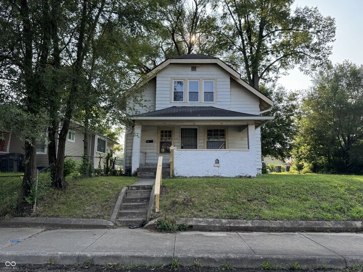 1051 N Mount Street  Indianapolis IN 46222 photo
