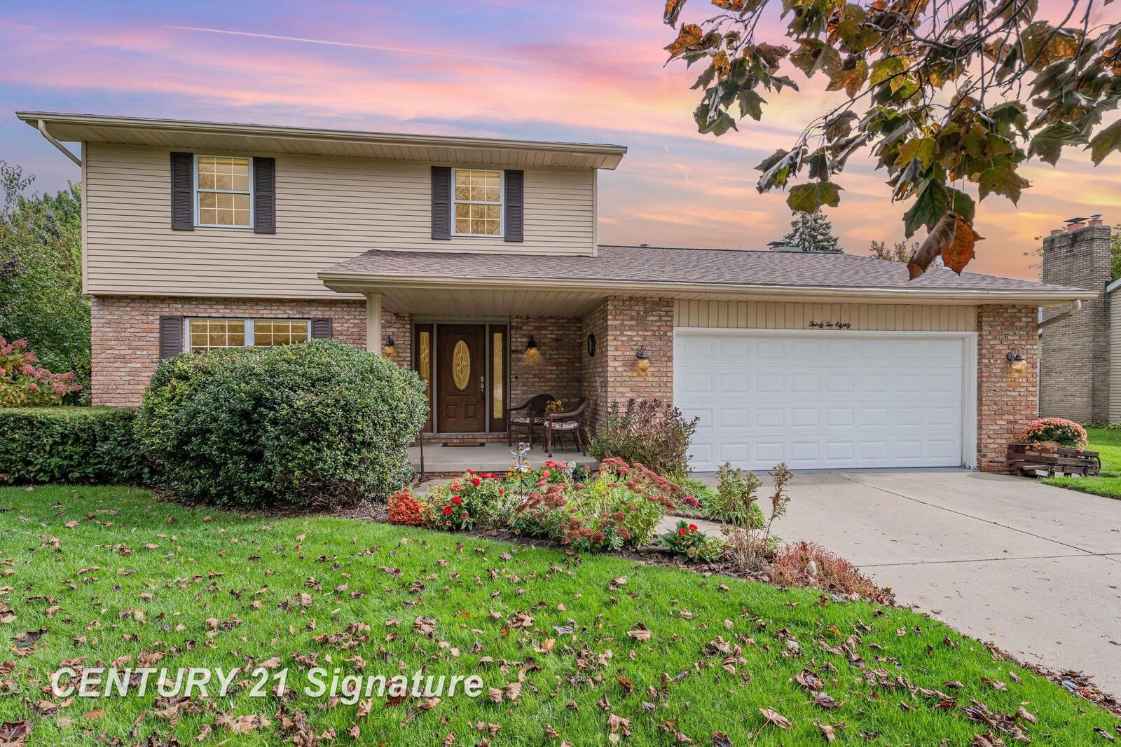 Property Photo:  3280 E Wintergreen Drive  MI 48603 