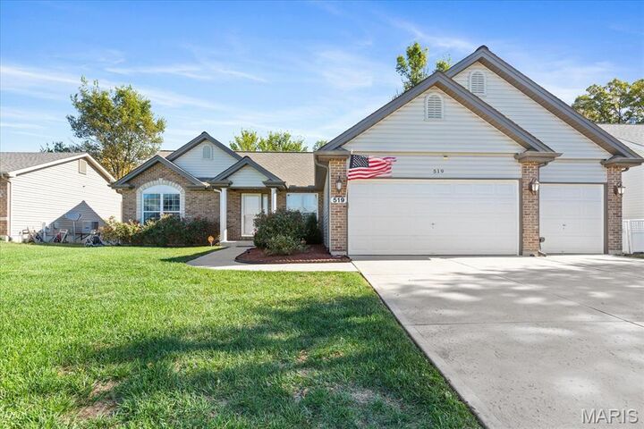 519 Sceptre Road  Wentzville MO 63385 photo