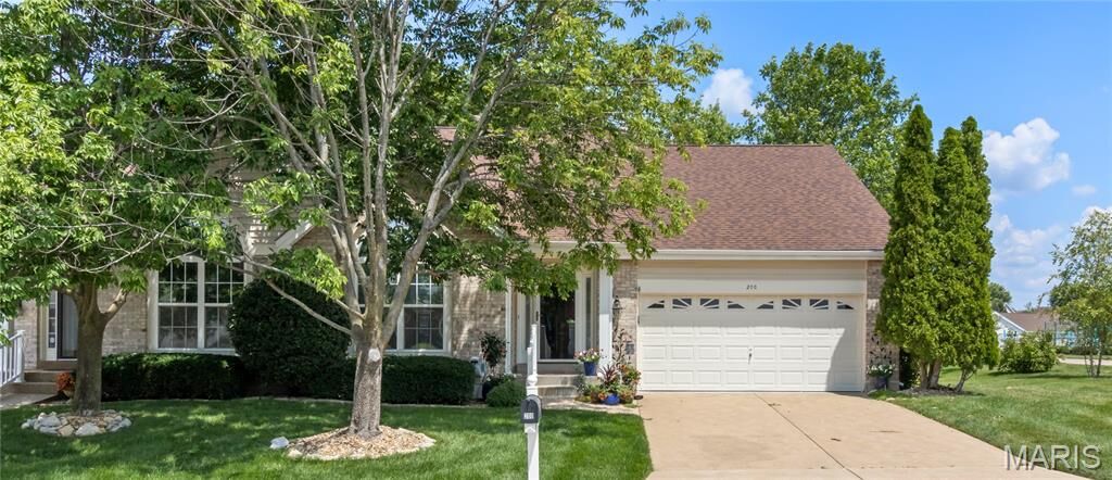 Property Photo:  200 Kingfield Drive  MO 63367