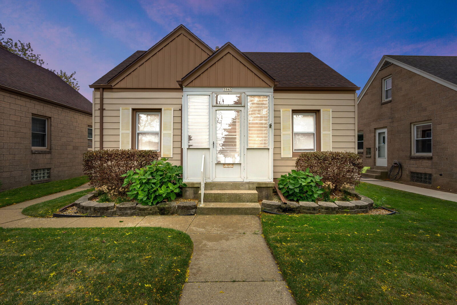 Property Photo:  3945 E Somers Ave  WI 53110