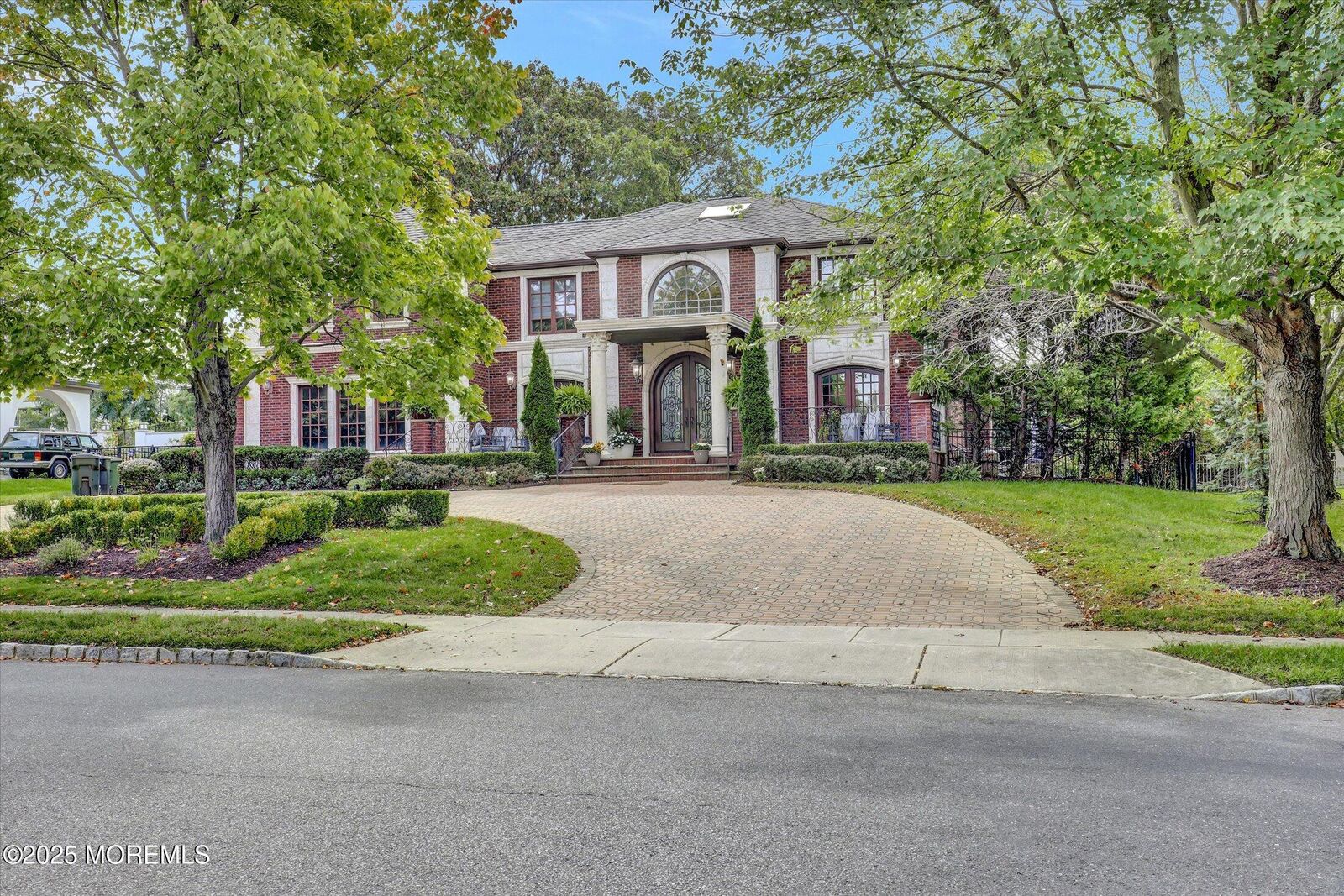 Property Photo:  13 Valley Forge Road  NJ 07724 